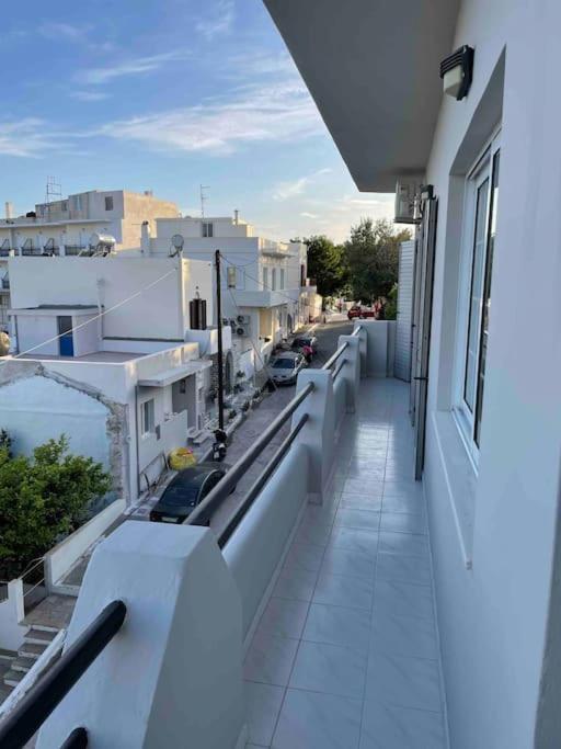 Downtown Tinos View Apartment Exteriör bild